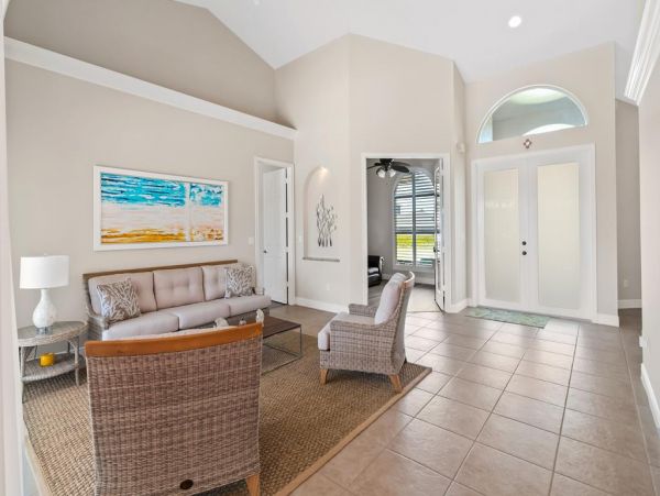 Magnificent Marco Vacation Home Three Bedrooms Plus a Den.