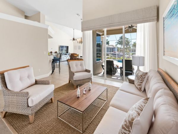 Magnificent Marco Vacation Home Three Bedrooms Plus a Den.