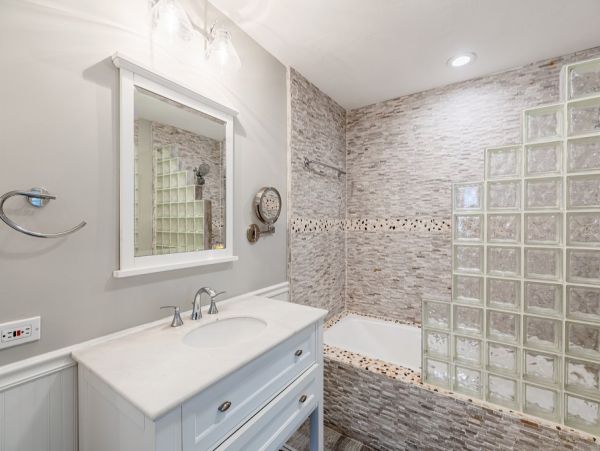 Marco Island Waterfront Three Bedroom Vacation Home