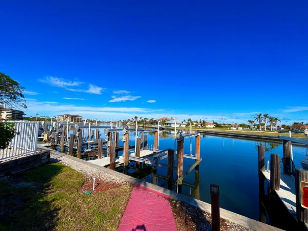 Luxury Vacation Rental on Marco Island with Stunning Views