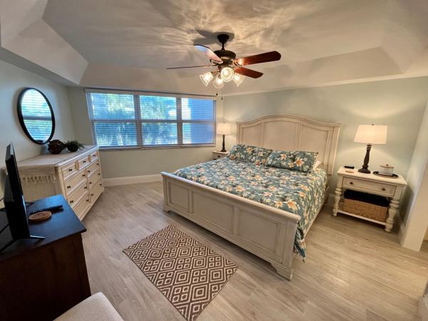 Luxury Vacation Rental on Marco Island with Stunning Views