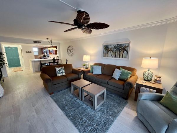Luxury Vacation Rental on Marco Island with Stunning Views