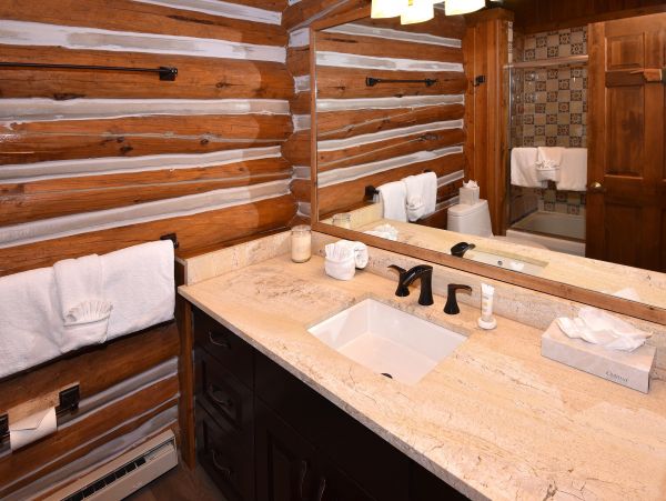 Vail Three Bedroom Luxury Mountain Rental