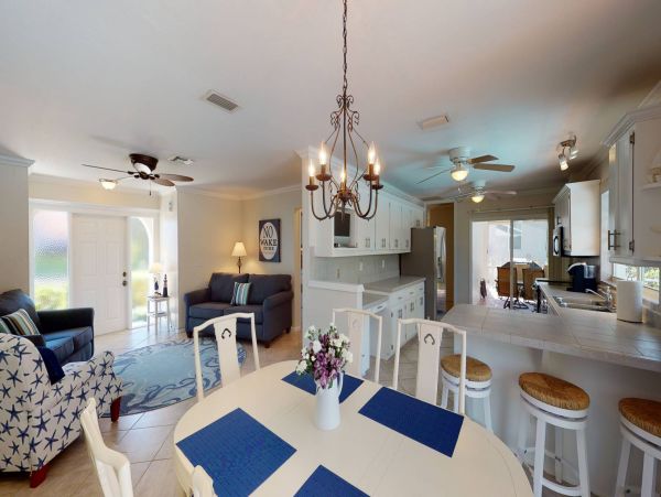 Lovely Marco Island Vacation Home Sleeps 6 Guests