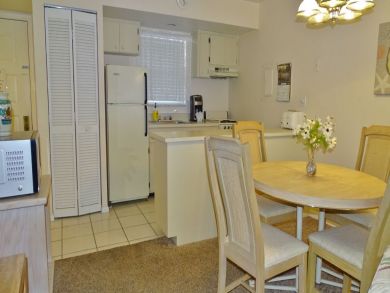 Marco Island Charming 2 Bedroom Great Location