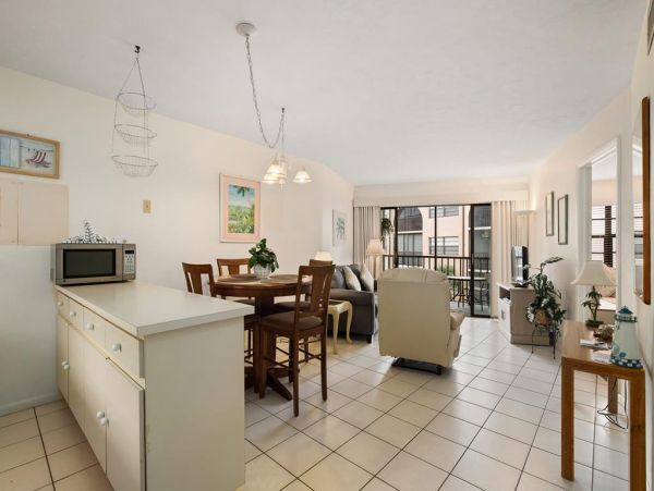 Marco Island Bay Vacation Condo Rental