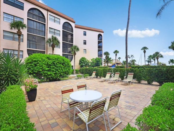 Bay Views Marco Island Vacation Condo