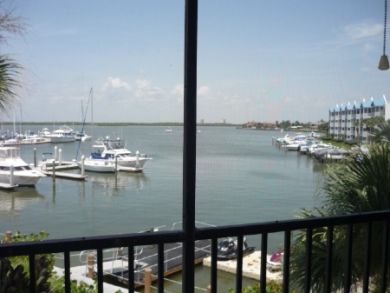 Marco Island Condo 912623