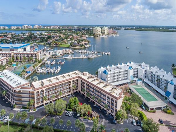 Bay Vacation Condo in Marco Island with Boat Dock and Pool
