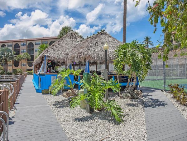 Bay Vacation Condo in Marco Island with Boat Dock and Pool