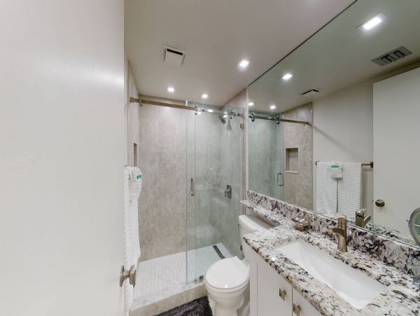 Lovely Marco Island Condo Great Amenities