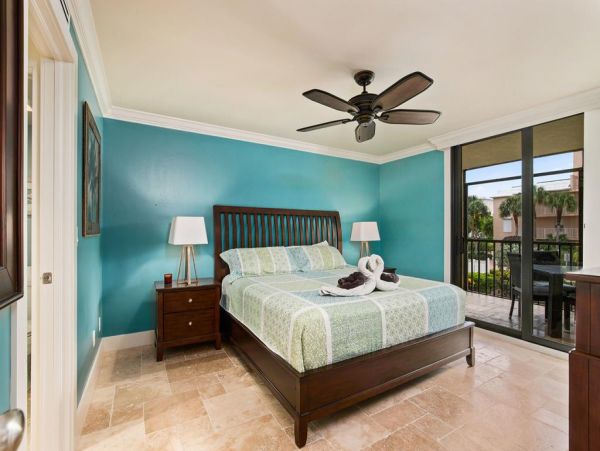 Marco Island Vacation Rental Two Bedroom Condo Walk to Beach