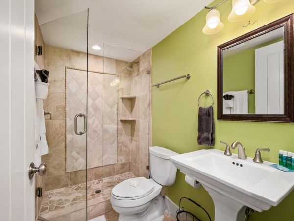 Marco Island Vacation Rental Two Bedroom Condo Walk to Beach