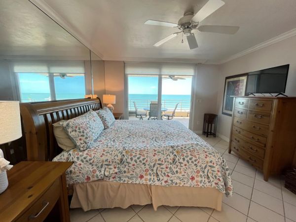 Marco Island 2 Bedroom Condo with Ocean View