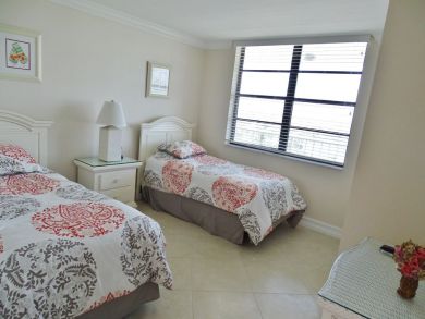 Marco Island Condo 912683