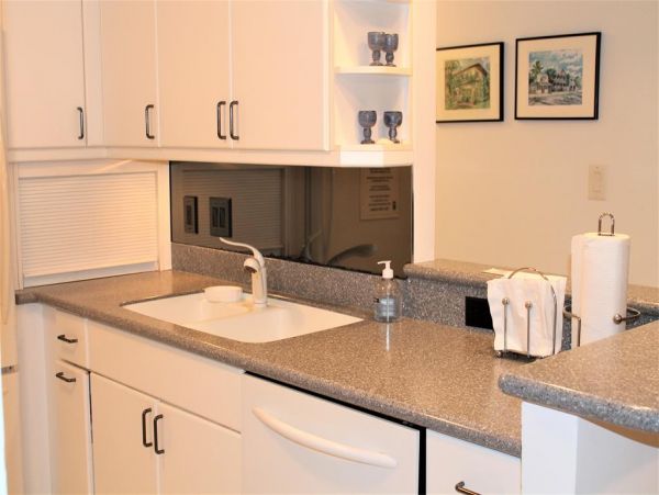 Oceanfront 2 Bedroom Condo in Marco Island Sleeps 6 Guests