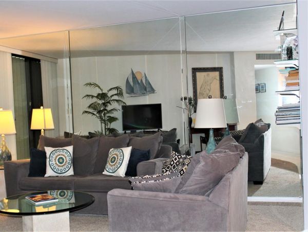 Oceanfront 2 Bedroom Condo in Marco Island Sleeps 6 Guests