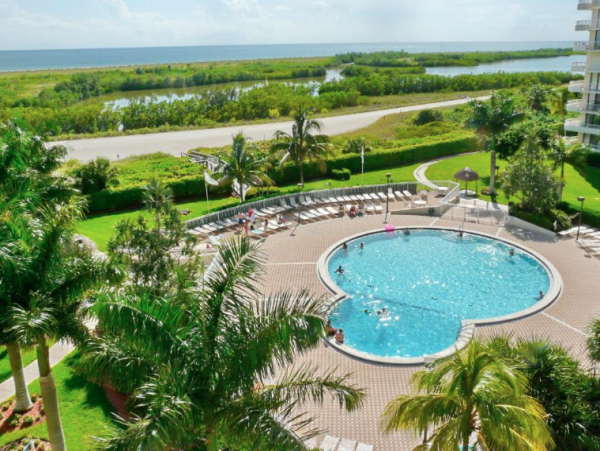 Oceanfront 2 Bedroom Condo in Marco Island Sleeps 6 Guests