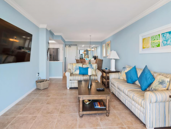 Beautiful Marco Island 2 Bedroom Condo Sleeps 4