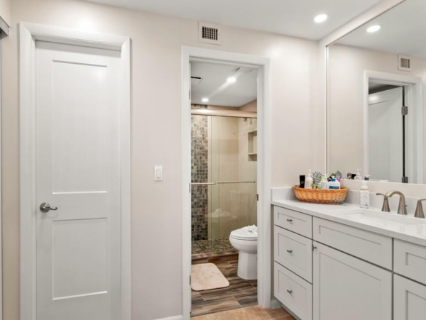 Beautiful Marco Island 2 Bedroom Condo Sleeps 4