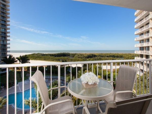 Lovely 2 Bedroom Condo in Marco Island