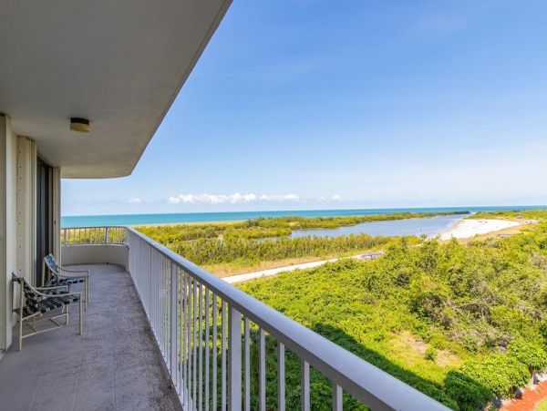 Marco Island Vacation Condo Rental Sleeps Six