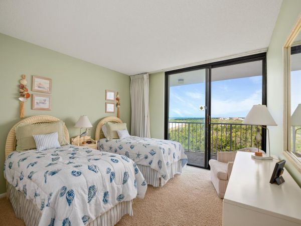Marco Island Vacation Condo Rental Sleeps Six