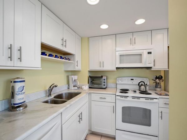 Marco Island Vacation Condo Rental Sleeps Six