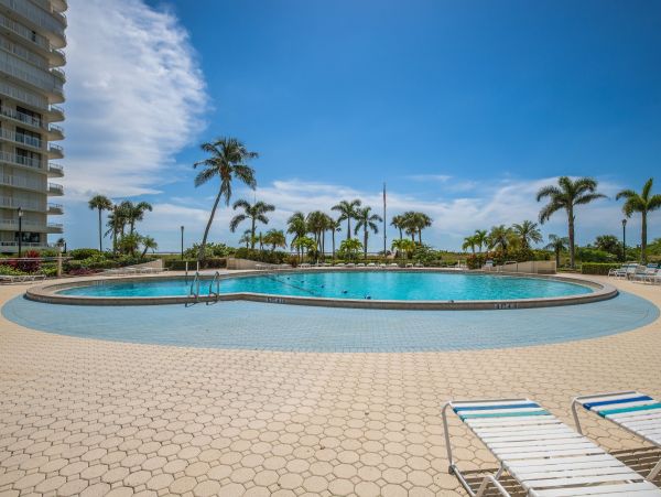 Marco Island Vacation Condo Rental Sleeps Six