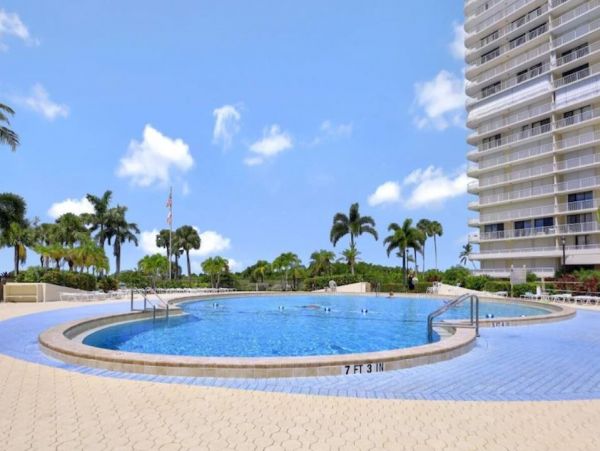 Marco Island Vacation Condo Rental Sleeps Six