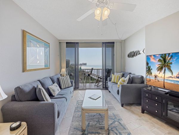 Marco Island Lovely 2 Bedroom Beach Condo Sleeps Six Guests