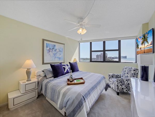 Marco Island Lovely 2 Bedroom Beach Condo Sleeps Six Guests