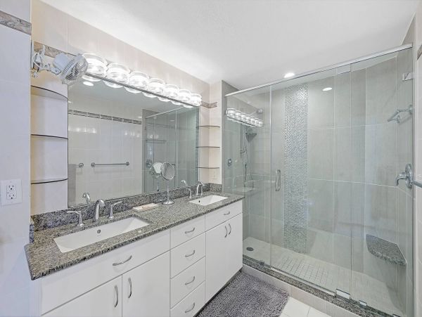 Marco Island Lovely 2 Bedroom Beach Condo Sleeps Six Guests