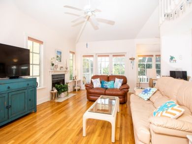 Sanibel Home 912746