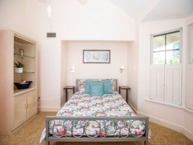 Sanibel Home 912746