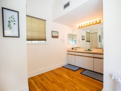 Sanibel Home 912746