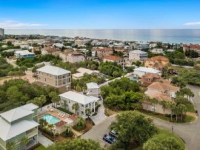 Miramar Beach Luxury Vacation Home Main House & Guest House