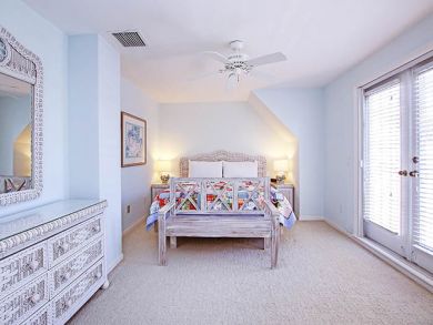 Sanibel Home 912759