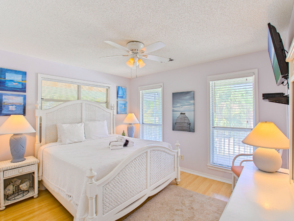 Miramar Beach Estate Home 4 Bedrooms