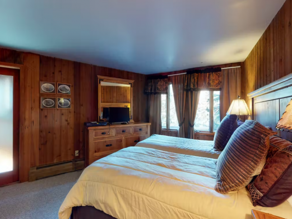 One of the Few Vail Ski in Ski Out 5 Bedroom Vacation Home