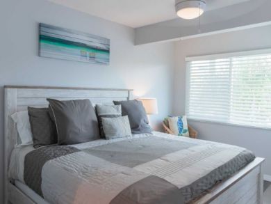 Siesta Key Two Bedroom Vacation Condo Steps to the Beach