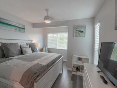 Siesta Key Two Bedroom Vacation Condo Steps to the Beach