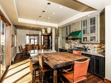 Seven Bedroom Luxury Aspen Ski Lodge