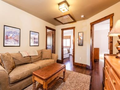 Seven Bedroom Luxury Aspen Ski Lodge