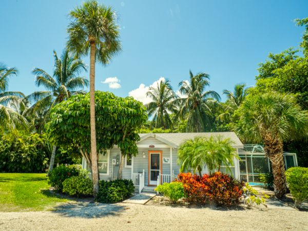 Bay Front Captiva Home Gorgeous Views and Pool Sleeps Six