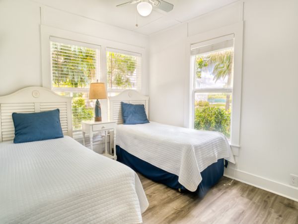Bay Front Captiva Home Gorgeous Views and Pool Sleeps Six