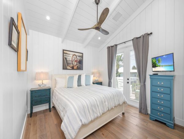 Charming Captiva Retreat with 4-Bedrooms & Private Pool