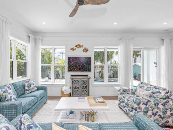 Charming Captiva Retreat with 4-Bedrooms & Private Pool