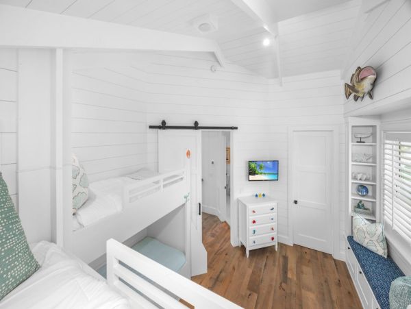 Charming Captiva Retreat with 4-Bedrooms & Private Pool