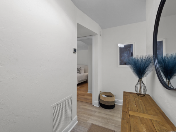 Two Bedroom Vacation Condo in Captiva Island Sleeps Six